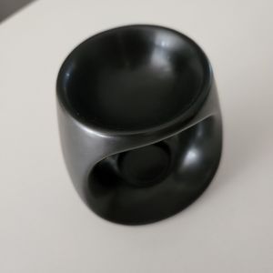 The Body Shop Black Oil Burner and Wax Melt Warmer
